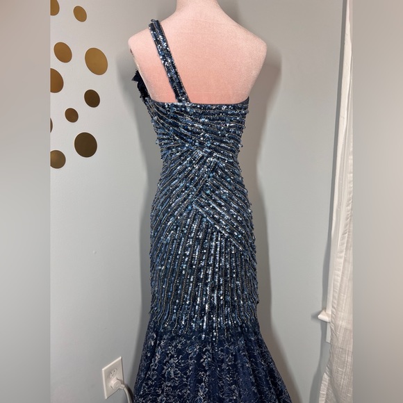 NWT Jovani Lace And Sequin Mermaid Gown - Picture 9 of 16